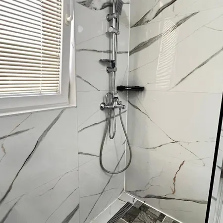 Bosnian House 4* Hrasnica